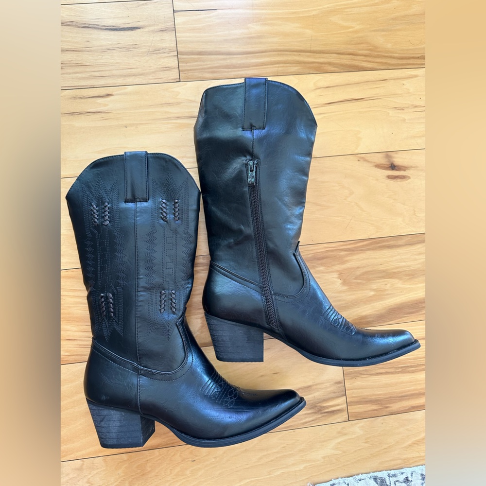 Black Whip-Stitch Cowboy/ Western Boots by Wanted NWOT size 7